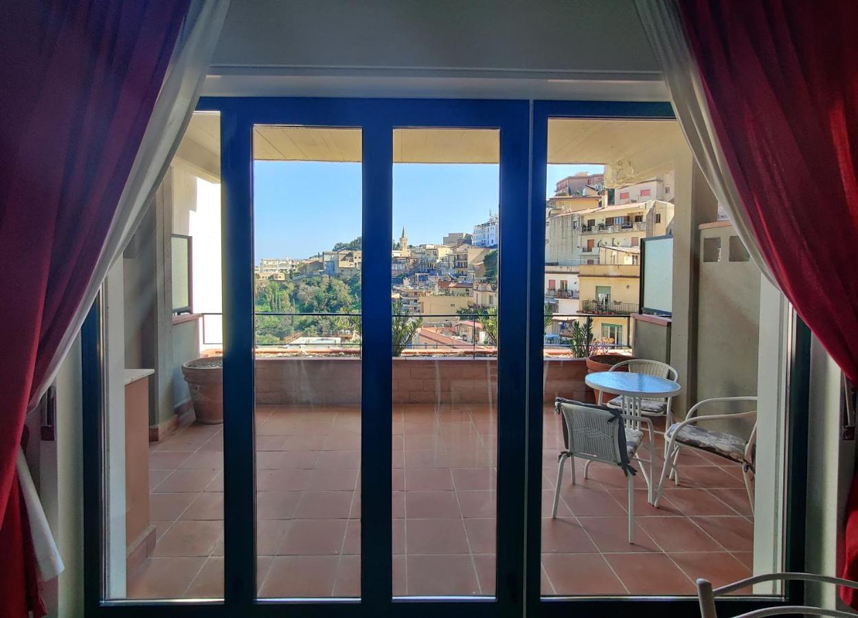 Dolce Casa Taormina Appartement Buitenkant foto
